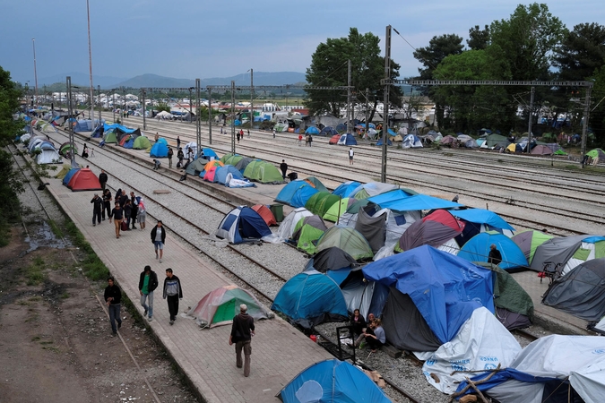 Graikija intensyvins migrantų evakuaciją 
