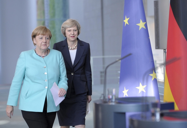 A. Merkel linkusi neskubinti „Brexit“