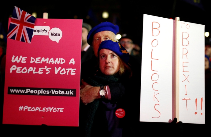 Trys labiausiai tikėtini „Brexit“ scenarijai