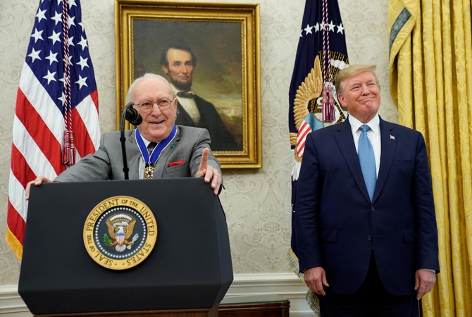 Bobas Cousy ir Donaldas Trumpas