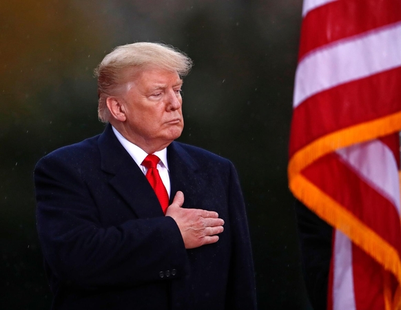 Keliolika parlamentarų buriasi į D. Trumpo draugų grupę