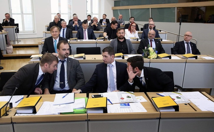 Vokietijos populistai pliekiami už antiislamiškus pasisakymus 