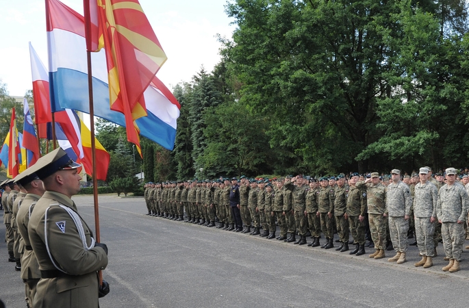 Lenkija pradėjo didžiausias karines pratybas su NATO sąjungininkais