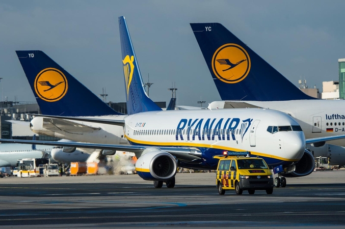 "Ryanair" dėl sumažėjusio pelno kaltina "Brexit"