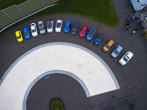 Galia – antraeilis rodiklis sportiškam automobiliui