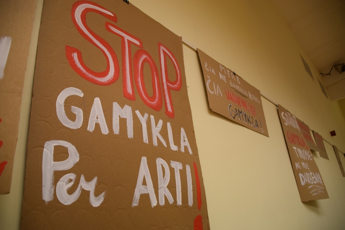 Darbėnų bendruomenės susitikimas su gamyklos atstovais