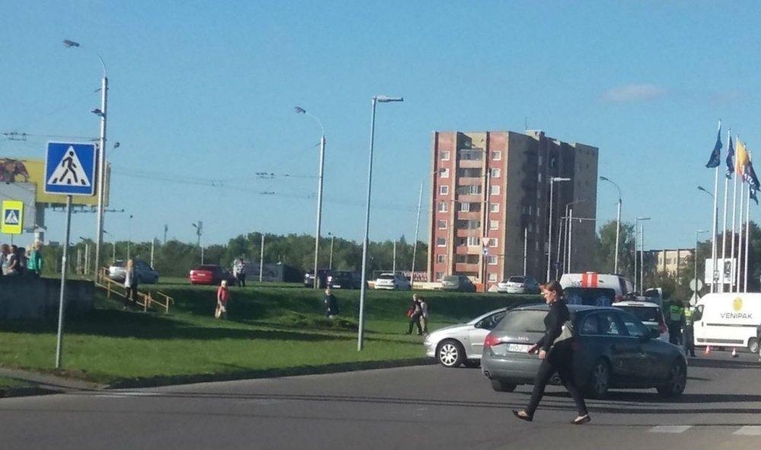 Kaune žuvo per gatvę ėjęs vyras