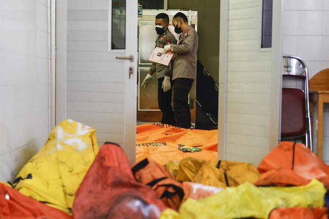 Per gaisrą Indonezijos kalėjime žuvo 41 žmogus