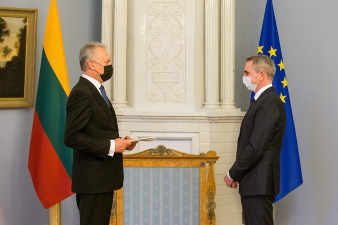 Prezidentas suteikė įgaliojimus Lietuvos ambasadoriui Ženevoje