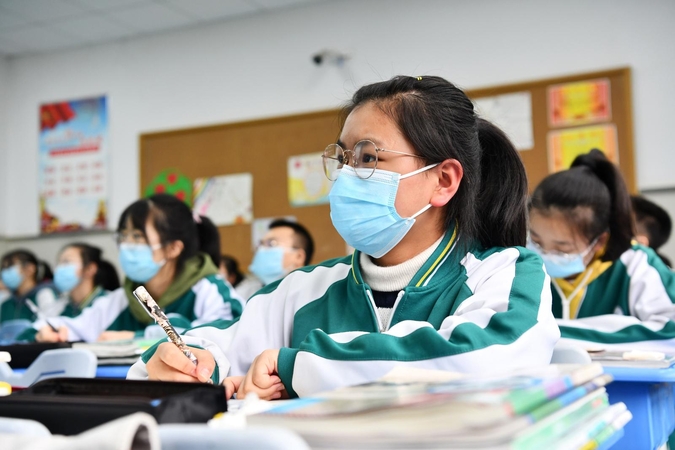 Kinija pranešė vos apie vieną naują užsikrėtimo koronavirusu atvejį