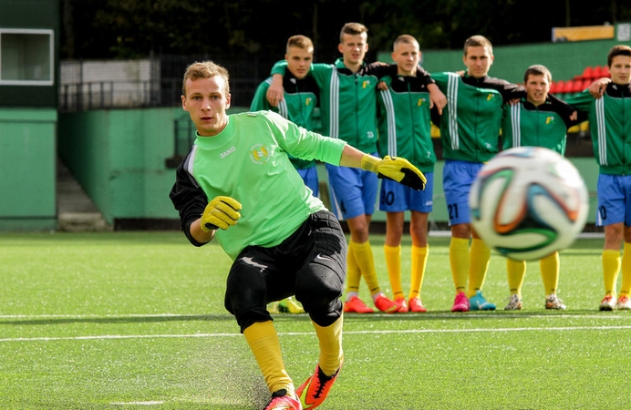 Elitinės jaunių futbolo lygos šventėje – baudinių čempionatas ir E. Jankausko testas