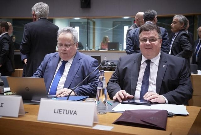 Linas Linkevičius (dešinėje)