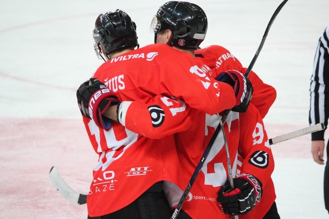 „Energijos“ ledo ritulininkai nušlavė „Metallurg“ klubą 