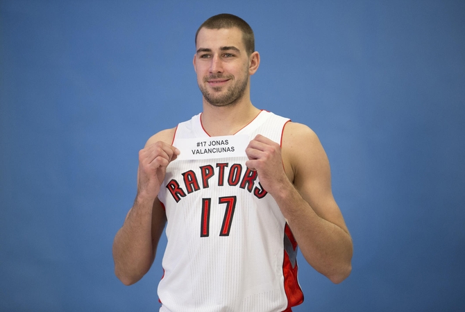 J. Valančiūnas: dar nesu NBA senbuvis, bet gal juo tapsiu