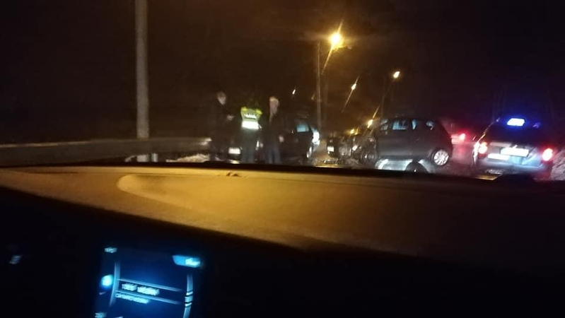 Šilainių plente susidūrė lengvieji automobiliai