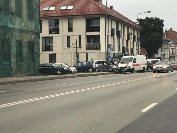 Per avariją Karaliaus Mindaugo prospekte sužalotas keleivis