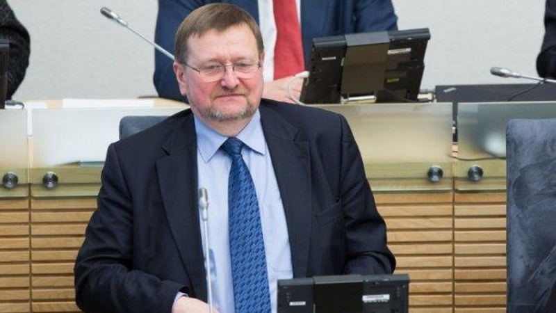 J. Bernatonis: dėl euro gali griūti koalicija