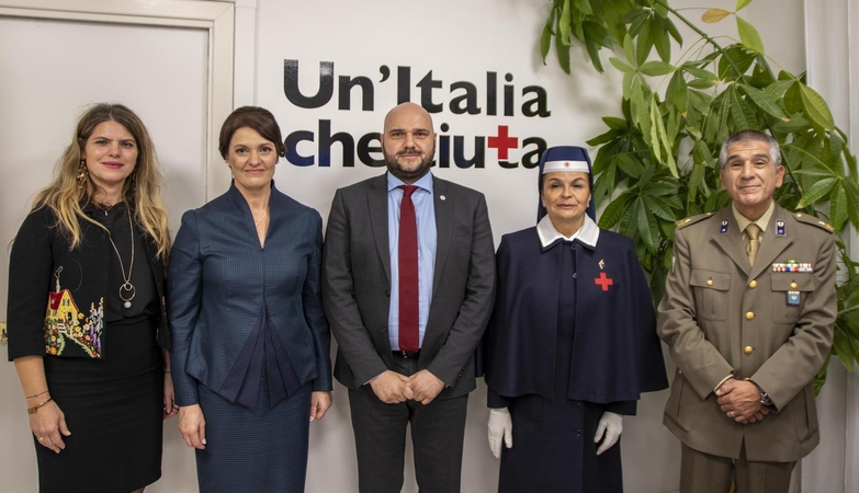 D. Nausėdienė lankėsi Italijos Raudonojo Kryžiaus asociacijoje