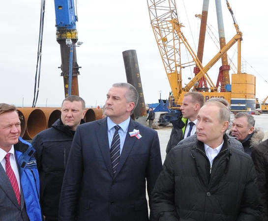 V. Putinas lankosi Kryme per antrąsias aneksijos metines