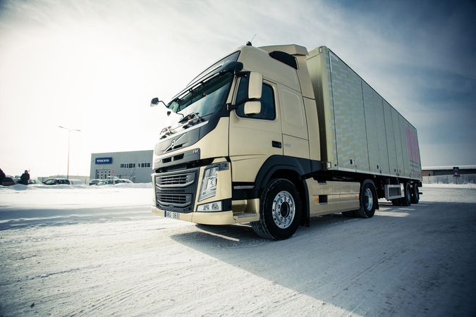 Kaune iš vilkiko pavogtas 19 tūkst. eurų vertės tekstilės krovinys