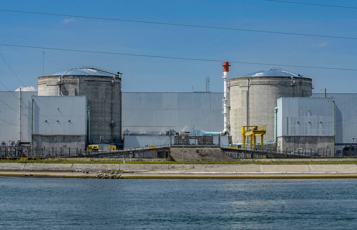 Pradedama seniausios atominės elektrinės Prancūzijoje uždarymo operacija