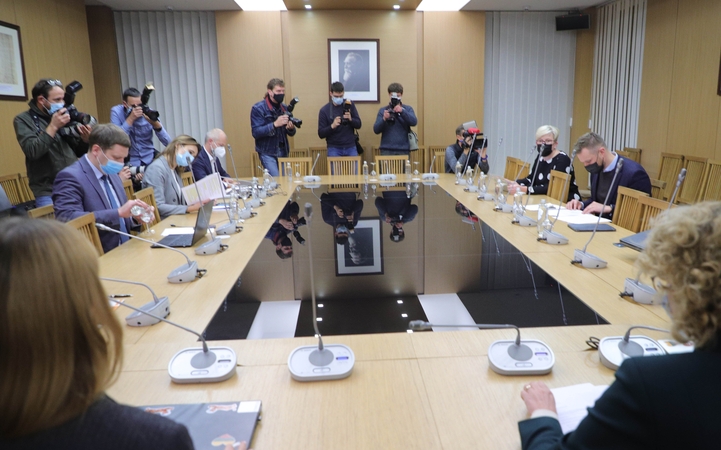 Skelbiamas naujos valdančiosios daugumos sutarties projektas
