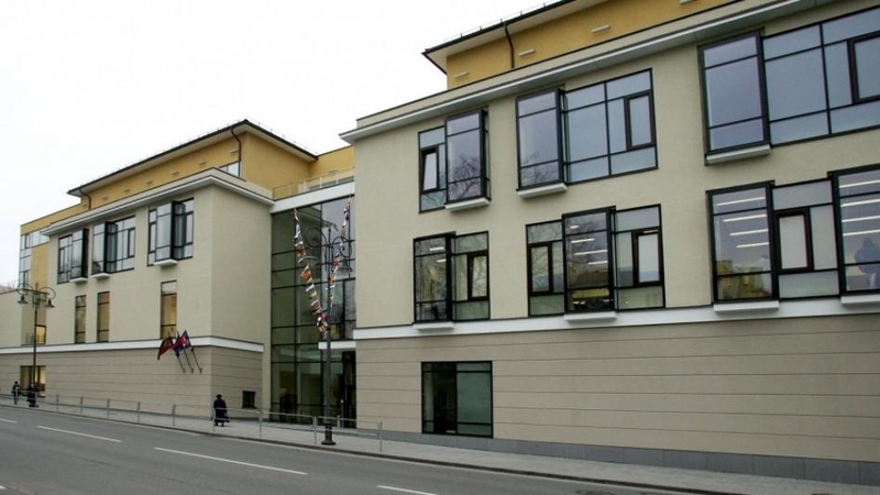 VDA salėse pristatoma jaunoji Kauno tapyba