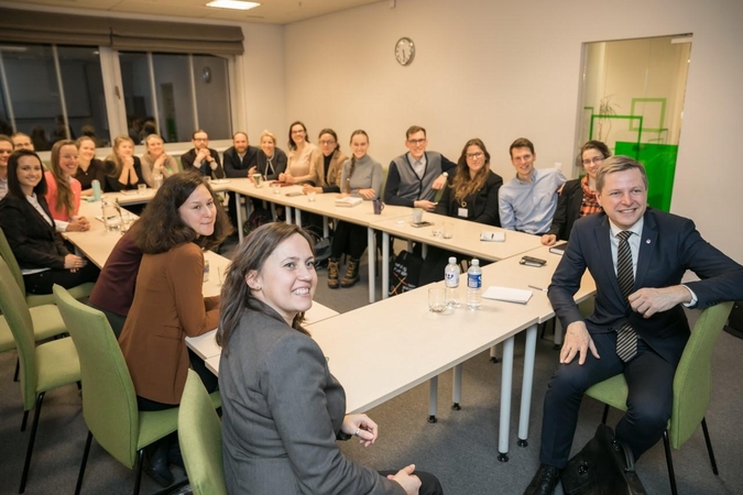 Sostinės meras užsienyje studijavusį jaunimą kviečia kurti ir dirbti Vilniui