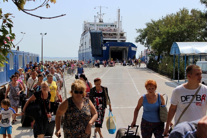 ES svarsto galimybę sugriežtinti apribojimus energetikos ir turizmo sektoriams Kryme