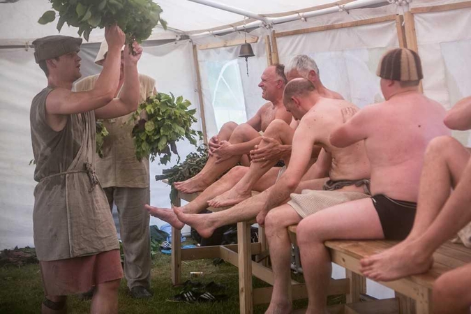 Priekulė priviliojo ne tik pirties mėgėjus