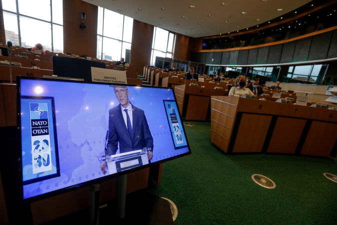 NATO vadovas reiškia „rimtas abejones“ dėl Turkijos