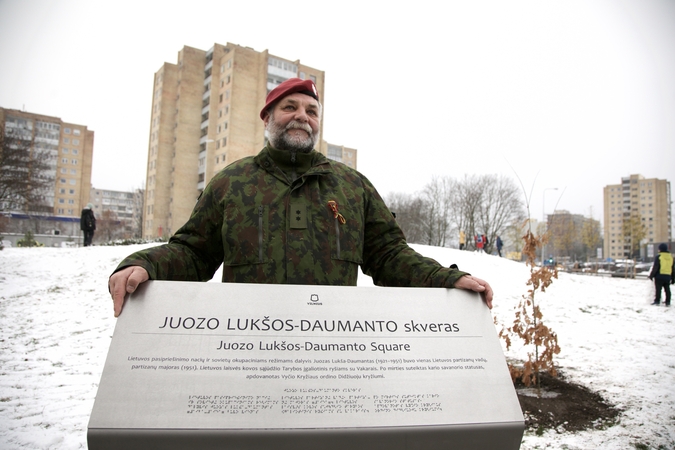 Vilniuje atvertas skveras kovotojo J. Lukšos-Daumanto atminimui