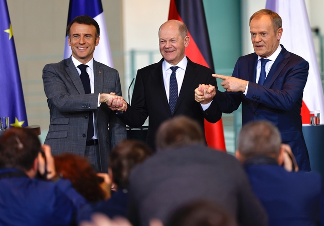 D. Tuskas po susitikimo su O. Scholzu ir E. Macronu: kalbėjome vienu balsu