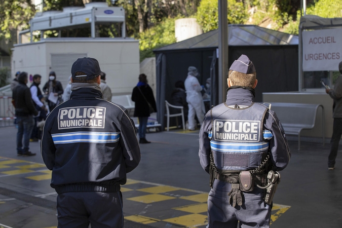 Prancūzijoje – 588 nauji mirties nuo koronaviruso atvejai ligoninėse