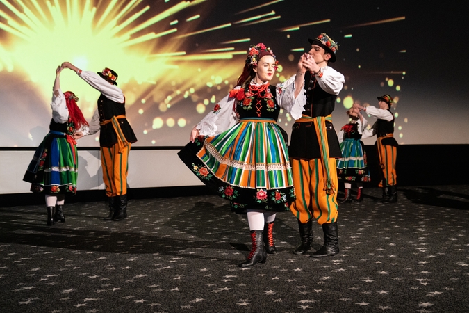  Filmo „Kaimiečiai“ premjera