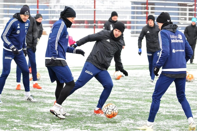 "Utenio" futbolininkai pradėjo pasirengimą sezonui