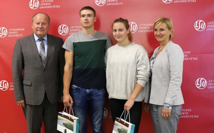 Mero stipendijos – dviem LSU studentams