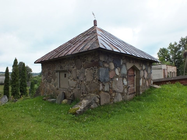 Kamajų koplyčioje ketinama įrengti nedidelį poeto ir kunigo A. Strazdo muziejų