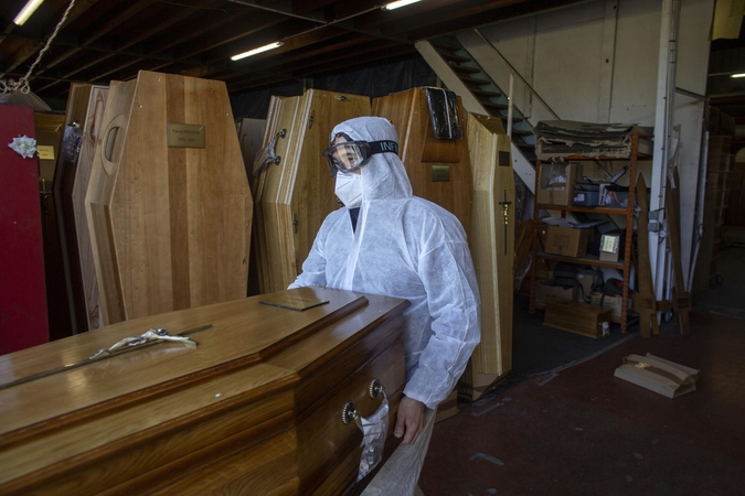 Prancūzija pranešė apie dar 762 koronaviruso aukas