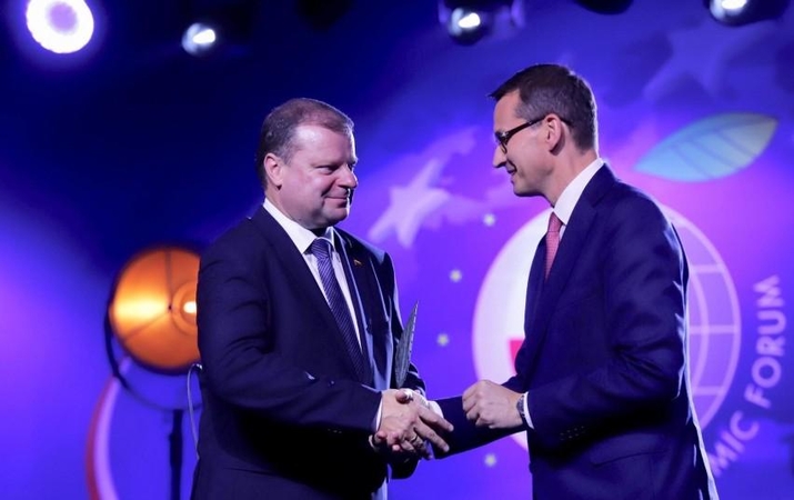 Premjerui Krynicoje įteiktas „Metų žmogaus“ apdovanojimas