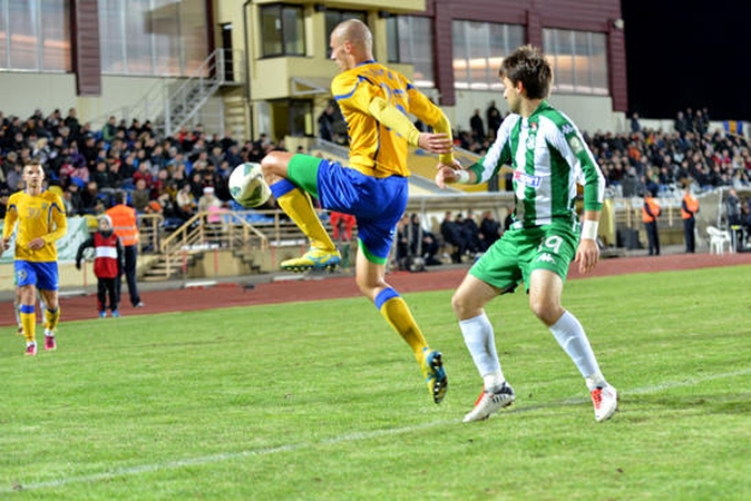 Papildomos rungtynės dėl Lietuvos futbolo čempiono titulo vyktų lapkričio 12 d. Kaune