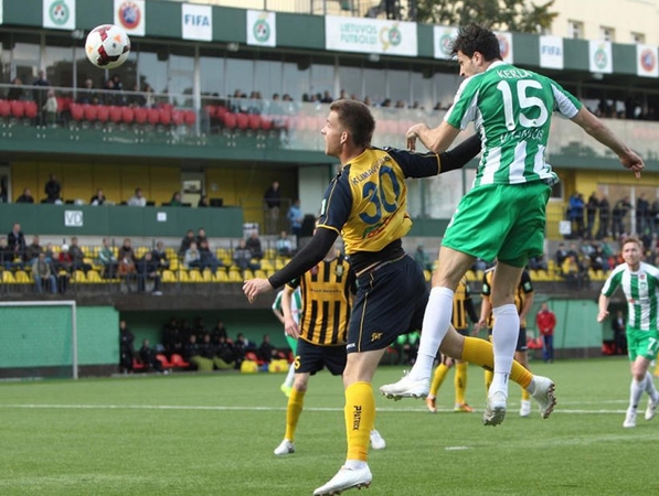 Vilniaus "Žalgiris" sutriuškino "Trakus" ir visiškai priartėjo prie čempionų titulo