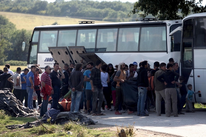 Graikija pradėjo evakuoti migrantų stovyklą
