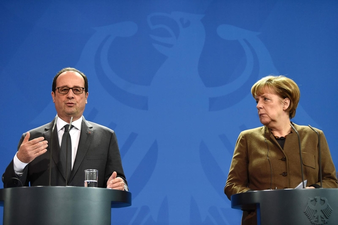 A. Merkel ir F. Hollande'as pasisako už sankcijų Rusijai pratęsimą