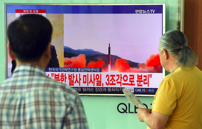Šiaurės Korėjos balistinė raketa praskriejo virš Japonijos