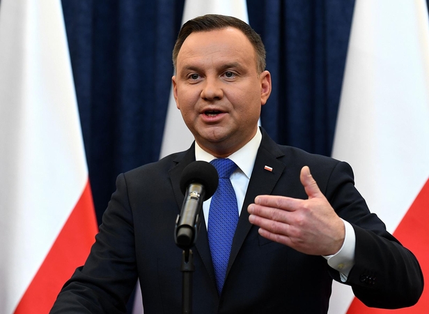 Lenkijos prezidentas pasirašė kontroversišką įstatymą dėl Holokausto vertinimo