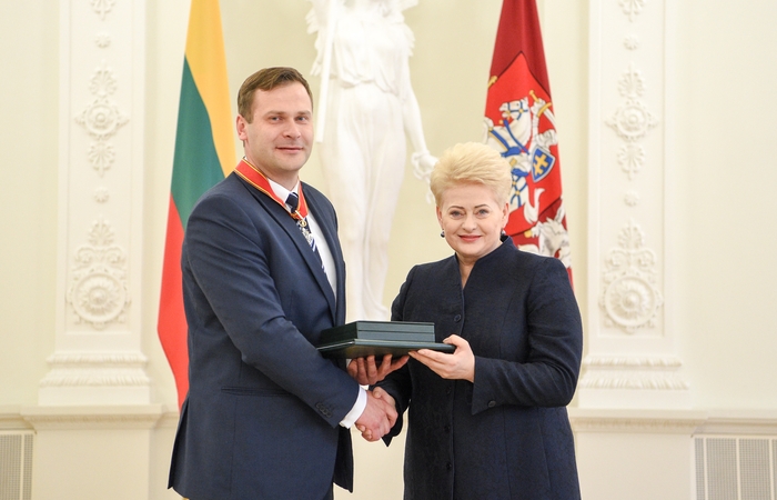 Už sporto pergales – valstybės ordinai ir medaliai