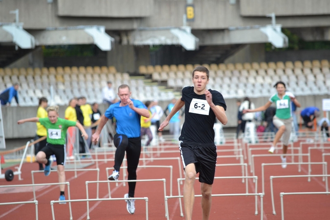 Šeimų sporto dieną susirungė per 50 komandų