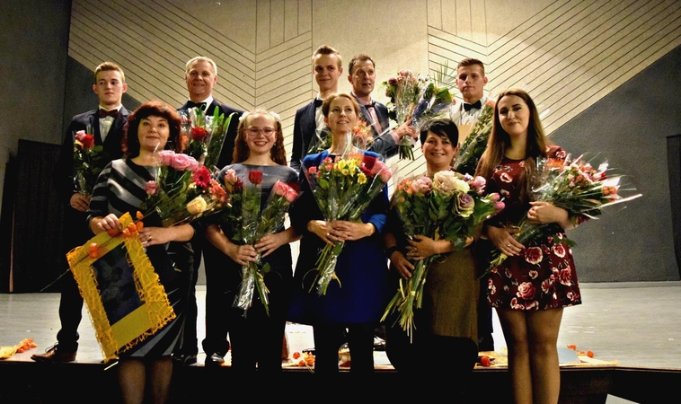 Rokų teatro jubiliejuje – sausakimša salė
