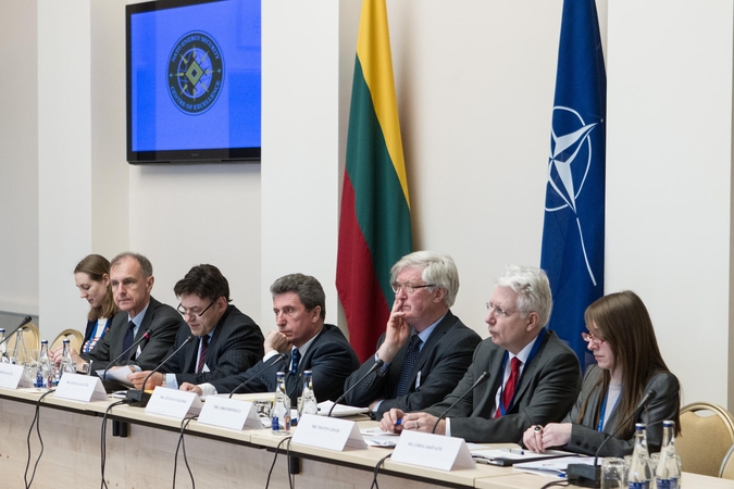 Narystės NATO dešimtmetis minimas Vilniaus konferencijoje